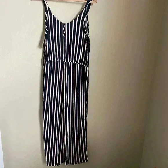 Vero Moda Striped Sleeveless Jumpsuit Size Large - Picture 2 of 14